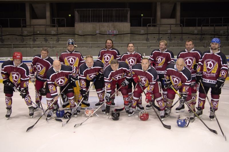 tl_files/Bilder Traditionsteam/2015_Turnier ESCD 25 Jahre/TT_061.jpg